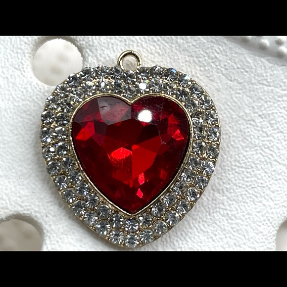 Crocs Bling Rhinestone 8pc Love Heart Charms - Picture 5 of 9